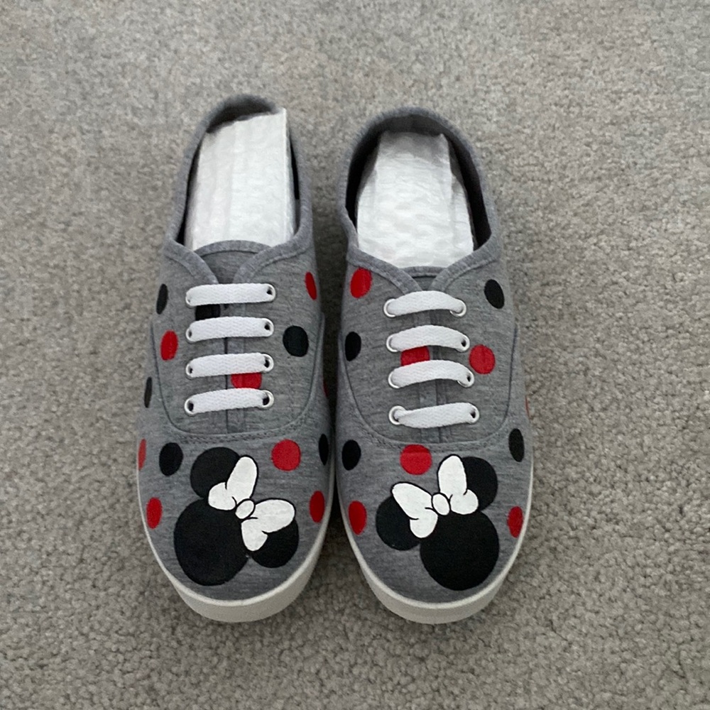 Disney Minnie Mouse decorated shoes